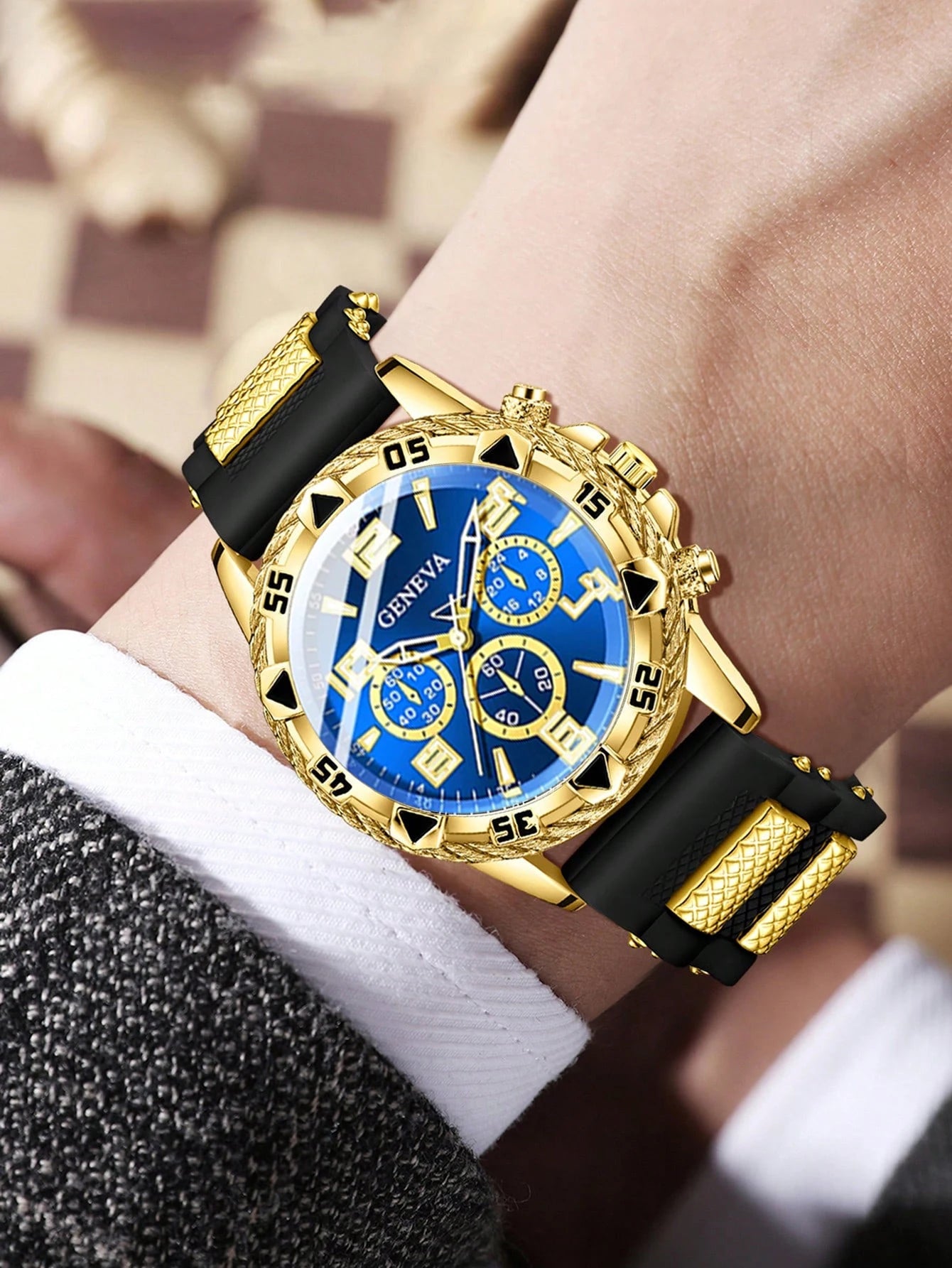 Men's Silicone Strap Quartz Watch